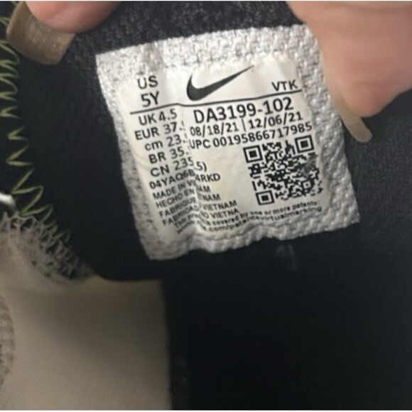 Nike Air Max 2021 GS Summit White Volt Photon Dust Size 5Y W 6.5 DA3199-102 - Picture 16 of 16